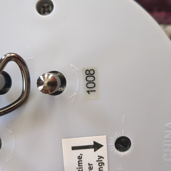 WESTCLOX* BIG BEN wind up alarm clock in working condition slivertone matte tan - Picture 6 of 12